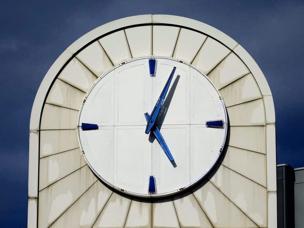 L’horloge, un outil pédagogique étonnant. Uncategorized pexels sevenstorm juhaszimrus 934549