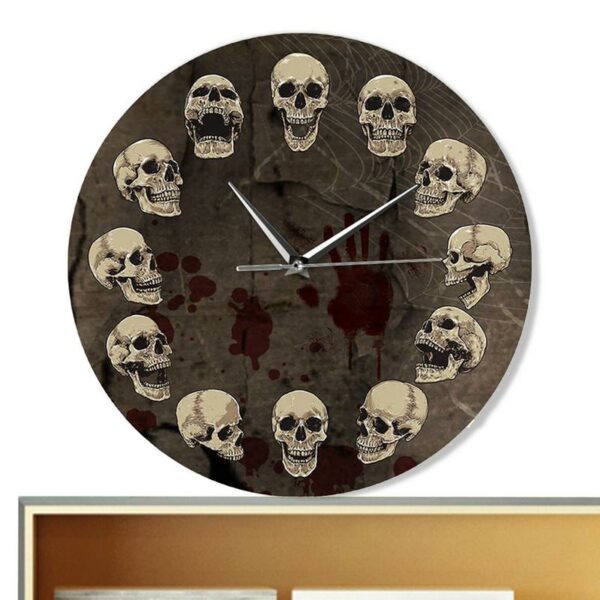 Horloge steampunk murale, avec têtes de mort gothique moderne, avec des têtes de mort à la place des heures, horloge ronde et marron