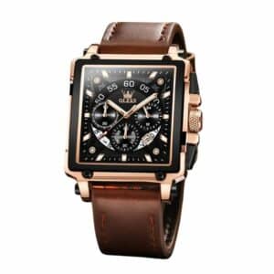 Montre Carrée Homme Élégante et Sportive marron sur fond blanc