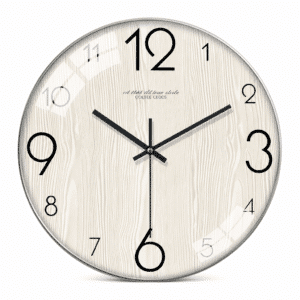 Horloge d'ambiance nordique bois blanc nervuré
