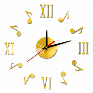 Horloge murale doré chiffres romains et notes de musique