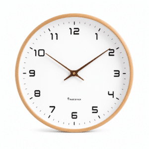 Horloge Murale Nordique en Bois Massif